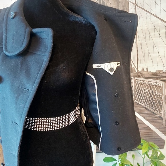 Black Vest - Picture 3 of 4